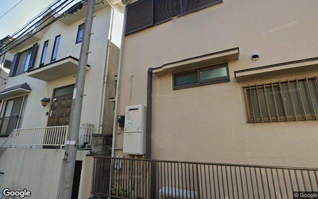 スカイパレスアポロンの外観（Googleストリートビュー）