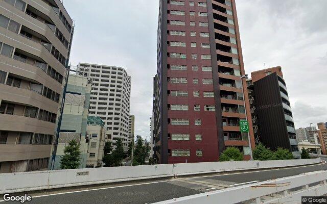 ラプラースウエストの外観（Googleストリートビュー）