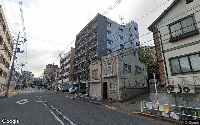 日向マンションの外観（Googleストリートビュー）