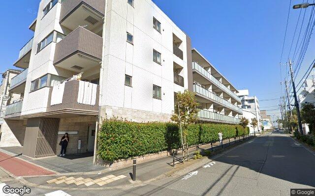 プレシス西高島平の外観（Googleストリートビュー）