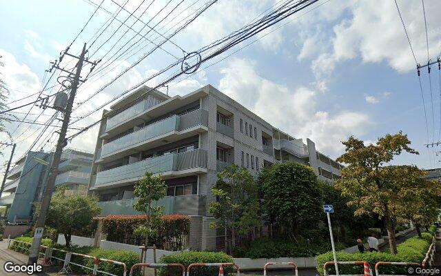 クレヴィア二子玉川の外観（Googleストリートビュー）