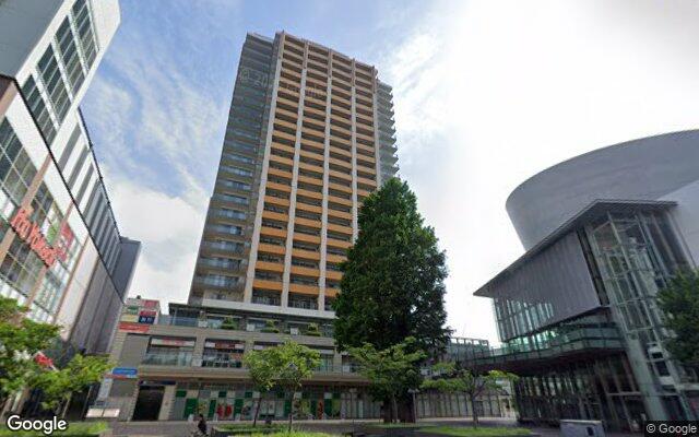 プラウドタワー武蔵小金井の外観（Googleストリートビュー）