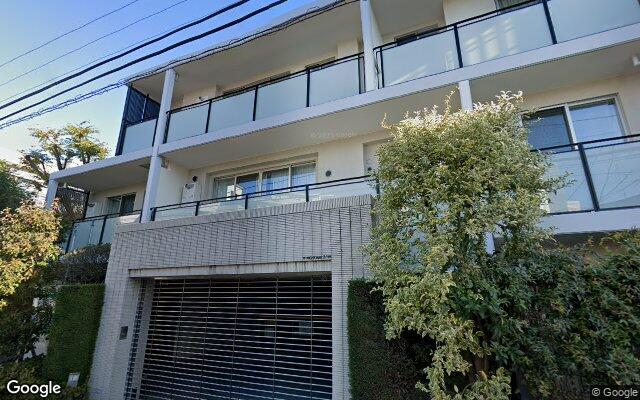 プラウド千歳烏山の外観（Googleストリートビュー）