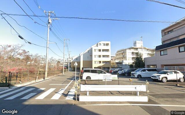 リナージュつつじヶ丘の外観（Googleストリートビュー）