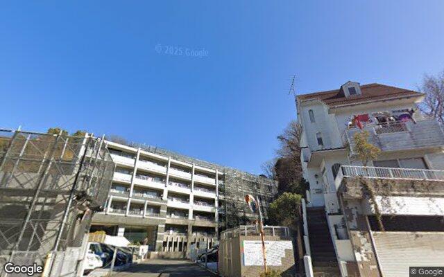 クレストフォルム高幡不動の外観（Googleストリートビュー）