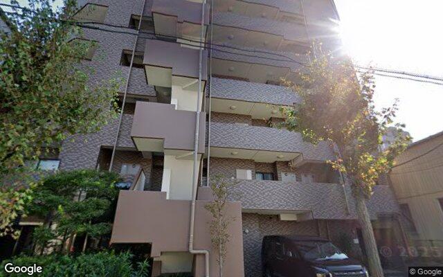 イクシー六町の外観（Googleストリートビュー）