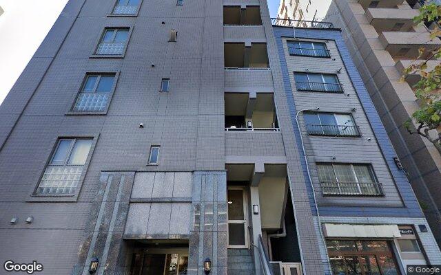 コスモ板橋小豆沢の外観（Googleストリートビュー）