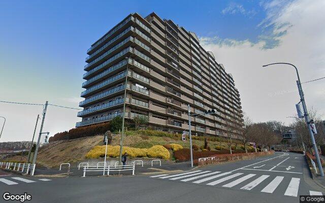 プレセダンヒルズ南大沢の外観（Googleストリートビュー）