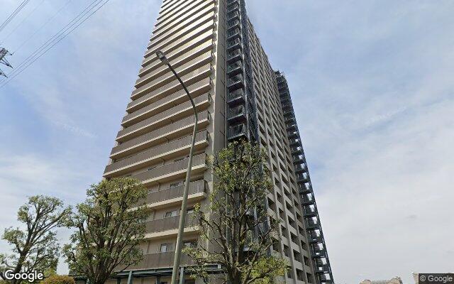 ローレルスクエア南大沢6番館の外観（Googleストリートビュー）