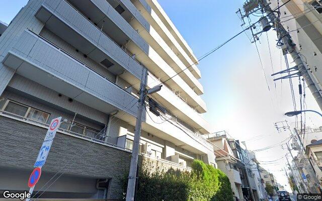 ベネヴィータ市ヶ谷銀杏坂の外観（Googleストリートビュー）