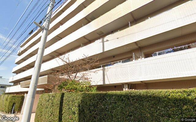ライオンズヴィアーレ北綾瀬弐番館の外観（Googleストリートビュー）