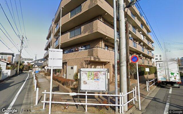 セザール赤塚の外観（Googleストリートビュー）