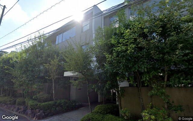 グランドメゾン深沢の外観（Googleストリートビュー）