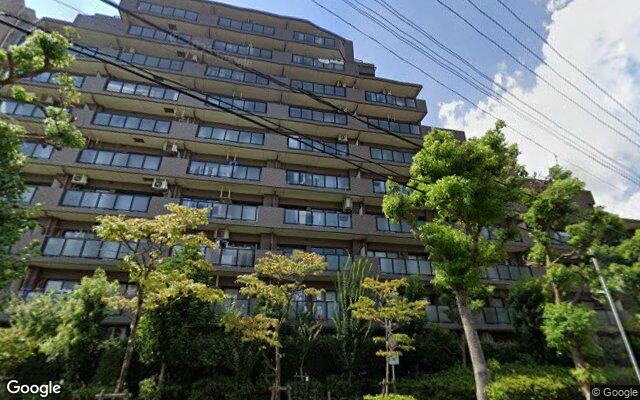 ライオンズマンション小岩プラザの外観（Googleストリートビュー）