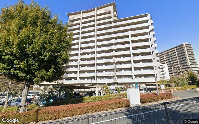 若葉台ワルツの杜B棟の外観（Googleストリートビュー）