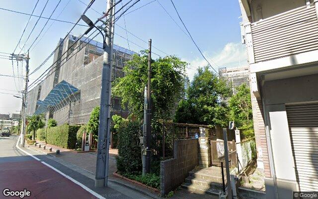 ブロッサムコートむさし野ミドルガーデンの外観（Googleストリートビュー）