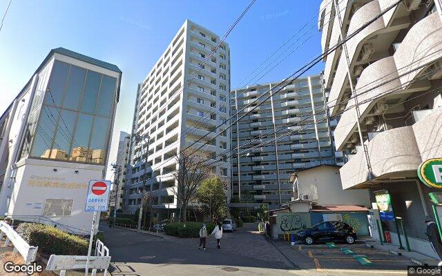 オーベルグランディオ町田の外観（Googleストリートビュー）