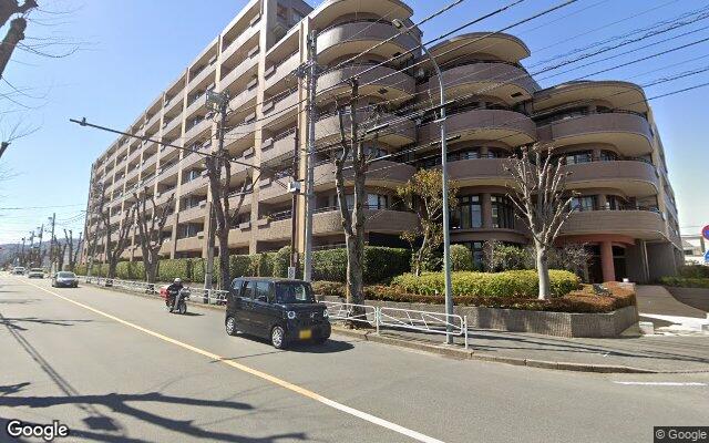 レクセルプラッツァめじろ台の外観（Googleストリートビュー）
