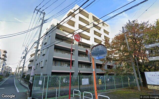 アールヴェール三鷹下連雀の外観（Googleストリートビュー）