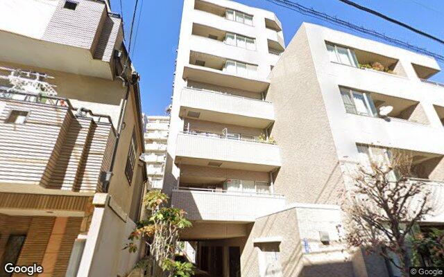 新宿余丁町パークホームズの外観（Googleストリートビュー）