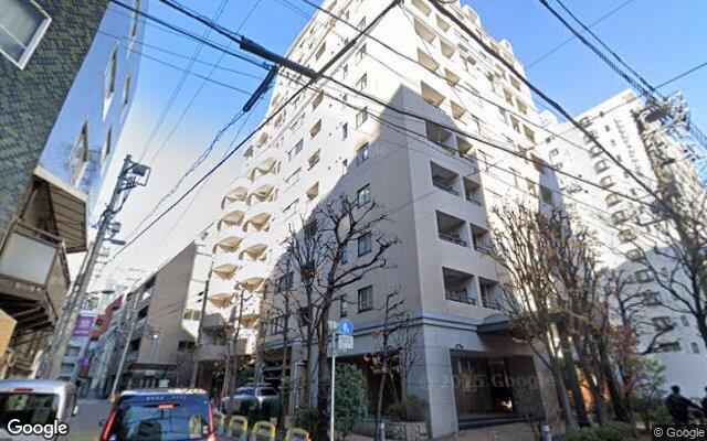 アクシア新宿御苑の外観（Googleストリートビュー）