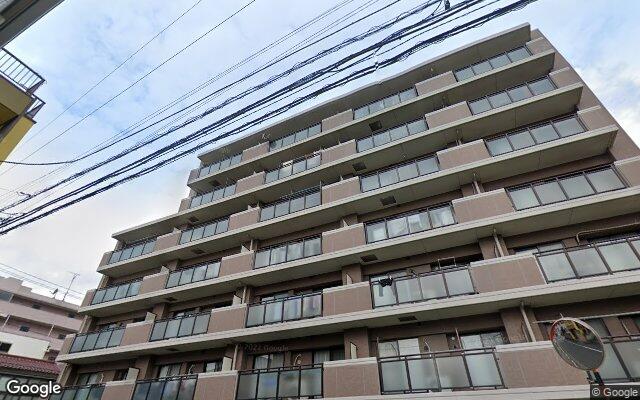 ファミール梅島の外観（Googleストリートビュー）
