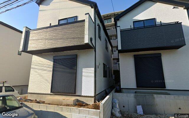 ライオンズヴィアーレ多摩センターの外観（Googleストリートビュー）