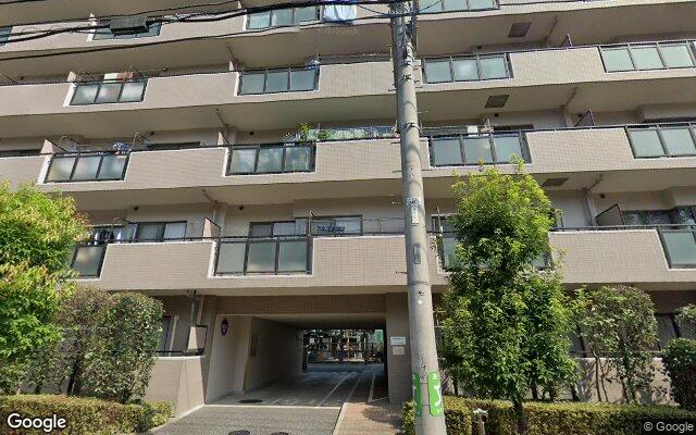 ライフプラザ綾瀬の外観（Googleストリートビュー）