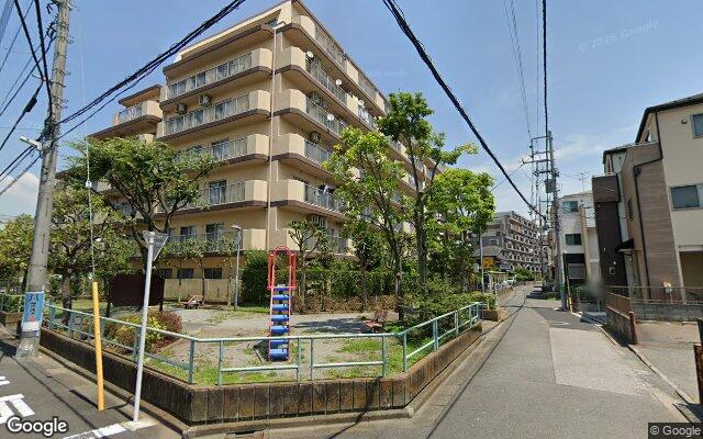 ダイアパレス綾瀬の外観（Googleストリートビュー）