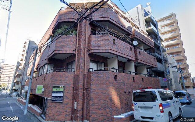 ロイヤルハイツ新宿御苑の外観（Googleストリートビュー）