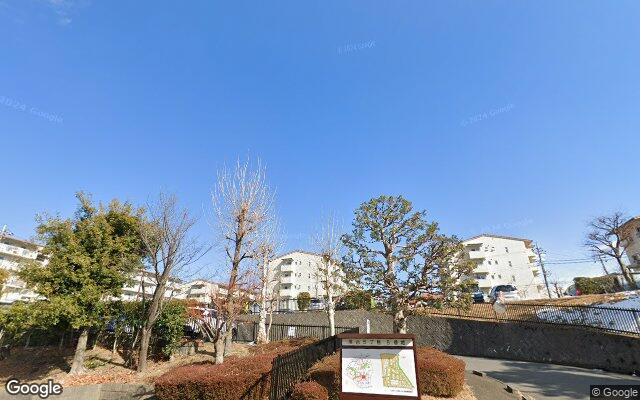 エステート落合の外観（Googleストリートビュー）
