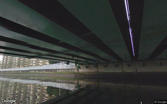 プラザ元加賀B棟の外観（Googleストリートビュー）