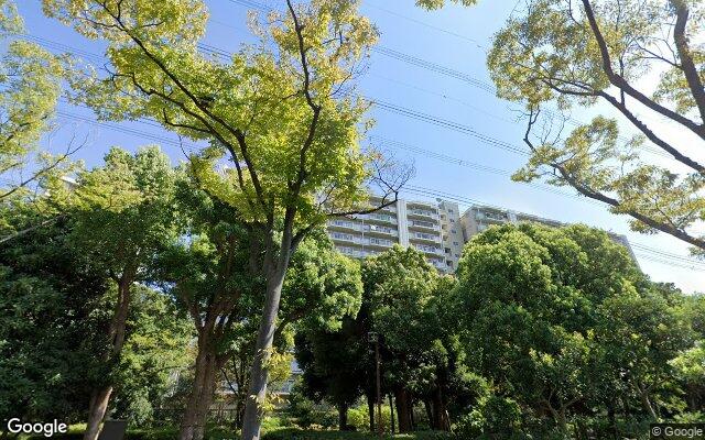 清新プラザ3号棟の外観（Googleストリートビュー）