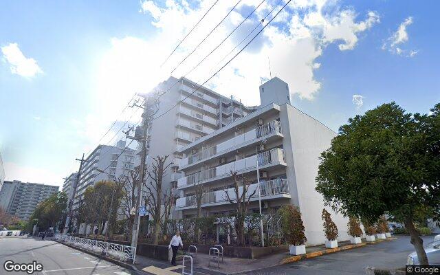 ファミリータウン東陽F棟の外観（Googleストリートビュー）