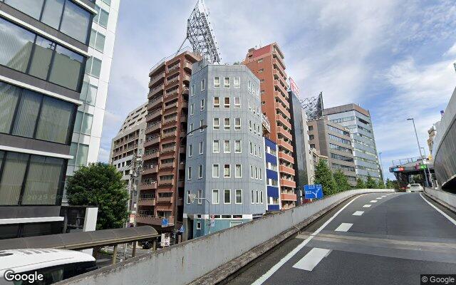 第18宮庭マンションの外観（Googleストリートビュー）