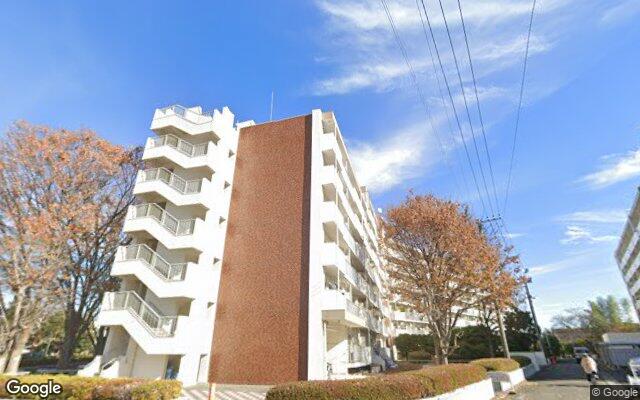 給田南住宅1号棟の外観（Googleストリートビュー）