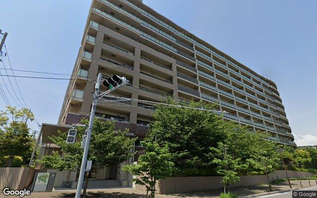 プラウド船橋の外観（Googleストリートビュー）