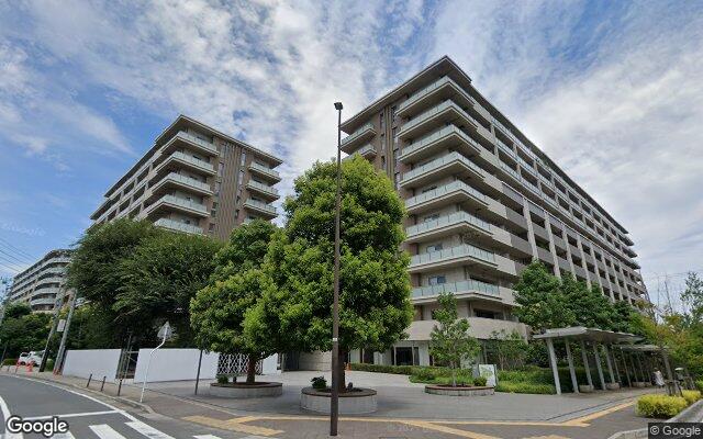プラウド船橋二街区の外観（Googleストリートビュー）