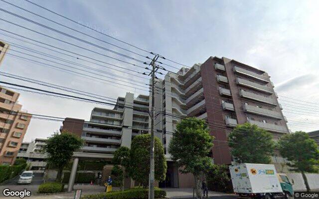ルネマークプレミア成田ニュータウンの外観（Googleストリートビュー）