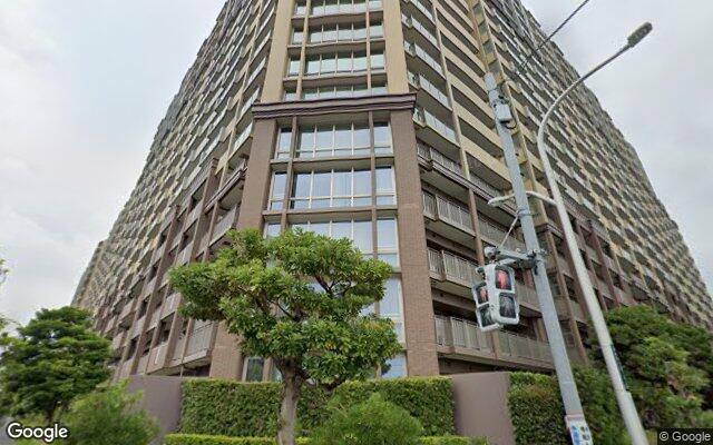 プラウド新浦安の外観（Googleストリートビュー）