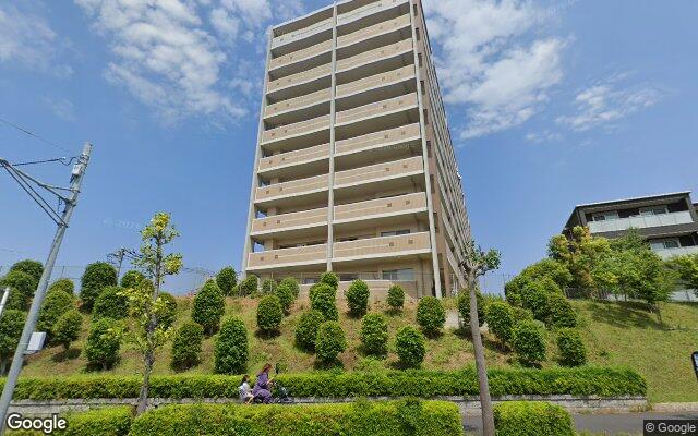 サンクレイドル成田コモディナの外観（Googleストリートビュー）