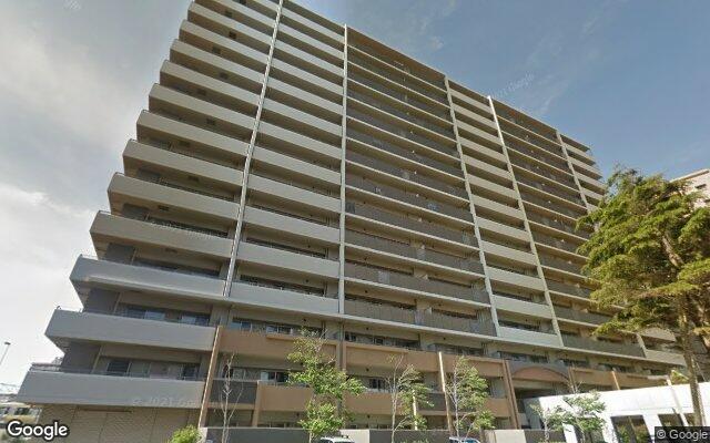 プラウド津田沼ガーデンフロントハウスの外観（Googleストリートビュー）