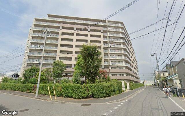 ルネ新鎌ヶ谷アクシオの外観（Googleストリートビュー）