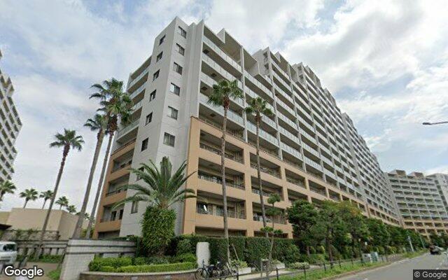 シーガーデン新浦安D棟の外観（Googleストリートビュー）