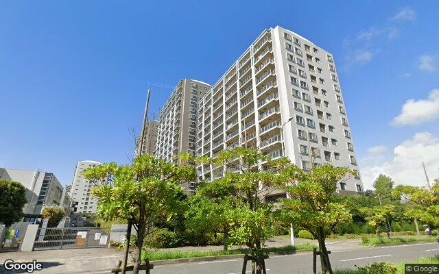 セレナヴィータ新浦安D棟の外観（Googleストリートビュー）