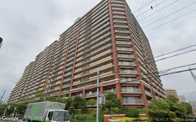レジアスフォート新浦安C棟の外観（Googleストリートビュー）