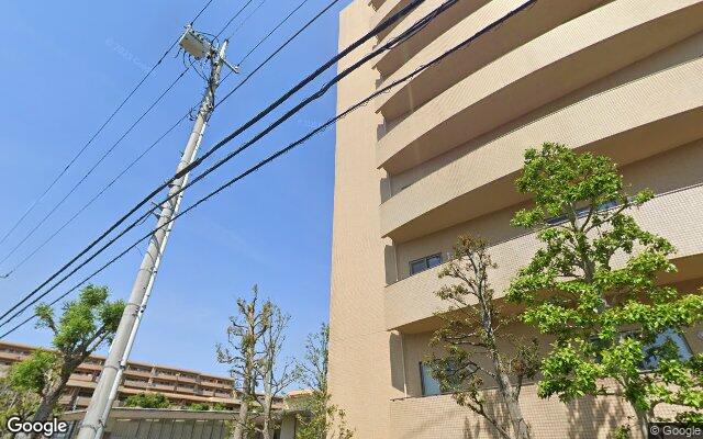 アルファグランデ成田弐番街の外観（Googleストリートビュー）