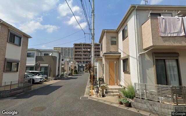 レクセルマンションくぬぎ山の外観（Googleストリートビュー）