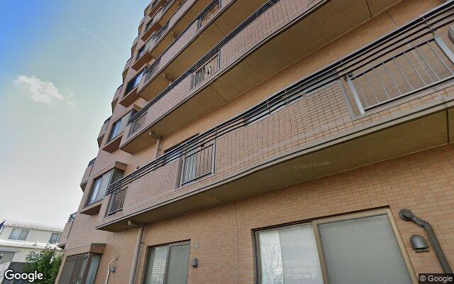 コスモ市川妙典の外観（Googleストリートビュー）