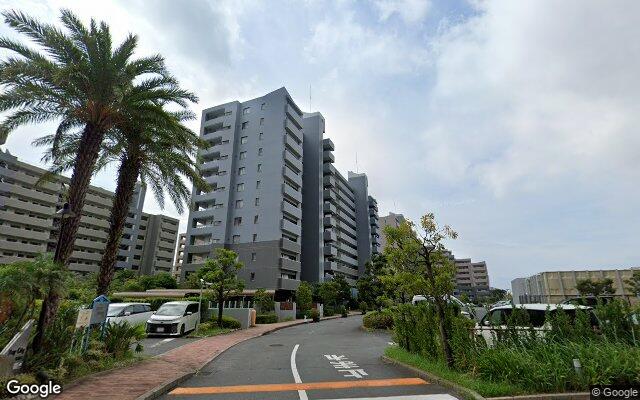 ベイシティ新浦安D棟の外観（Googleストリートビュー）
